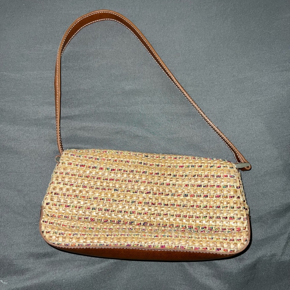 Weaved shoulder bag